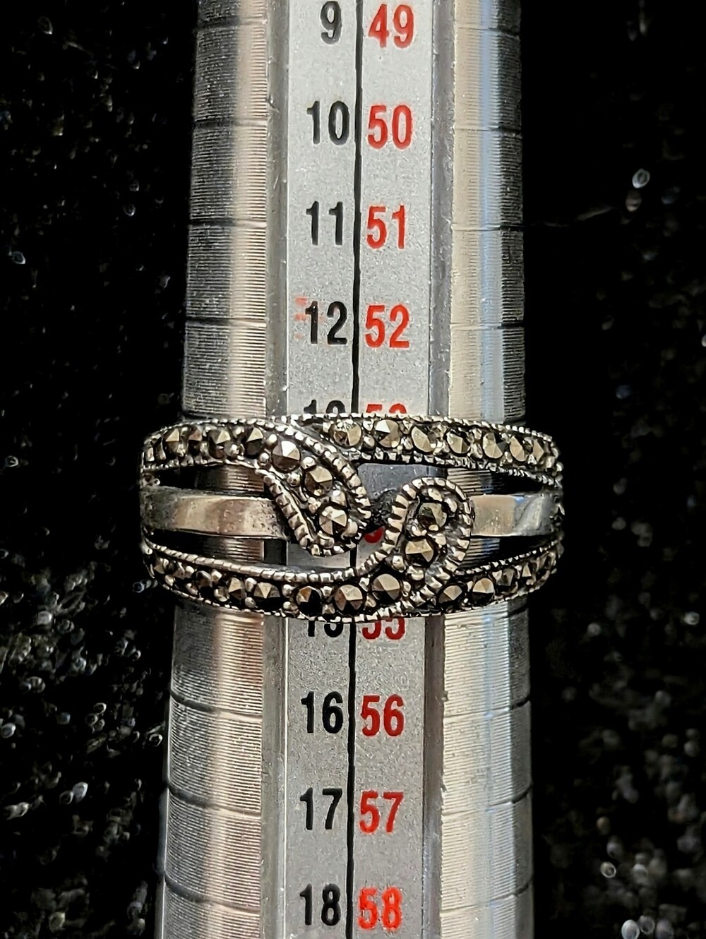 Vintage Sterling Silver Marcesite "Love Knot" Ring - Picture 9 of 10